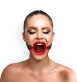 Кляп-розширювач силіконове кільце Art of Sex &ndash; Gag ring, червоний, натуральна шкіра SO6706 фото